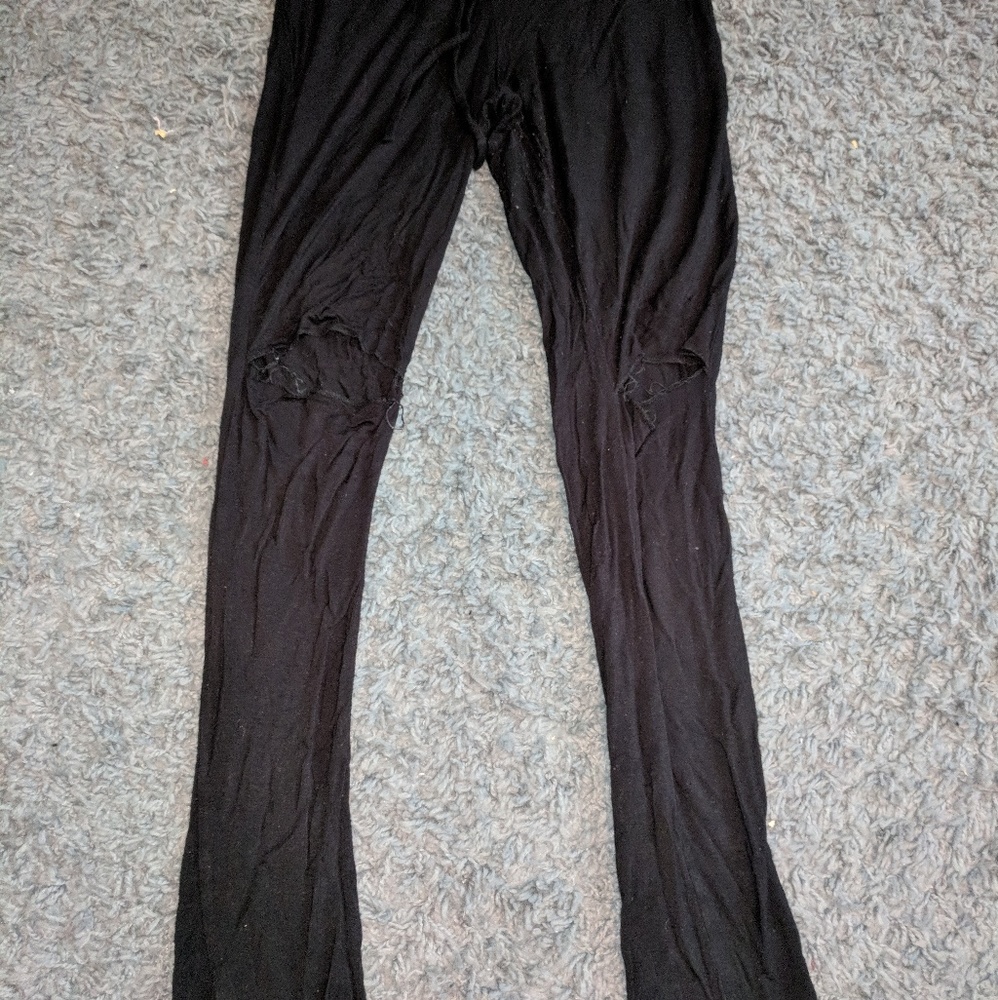 Black leggings